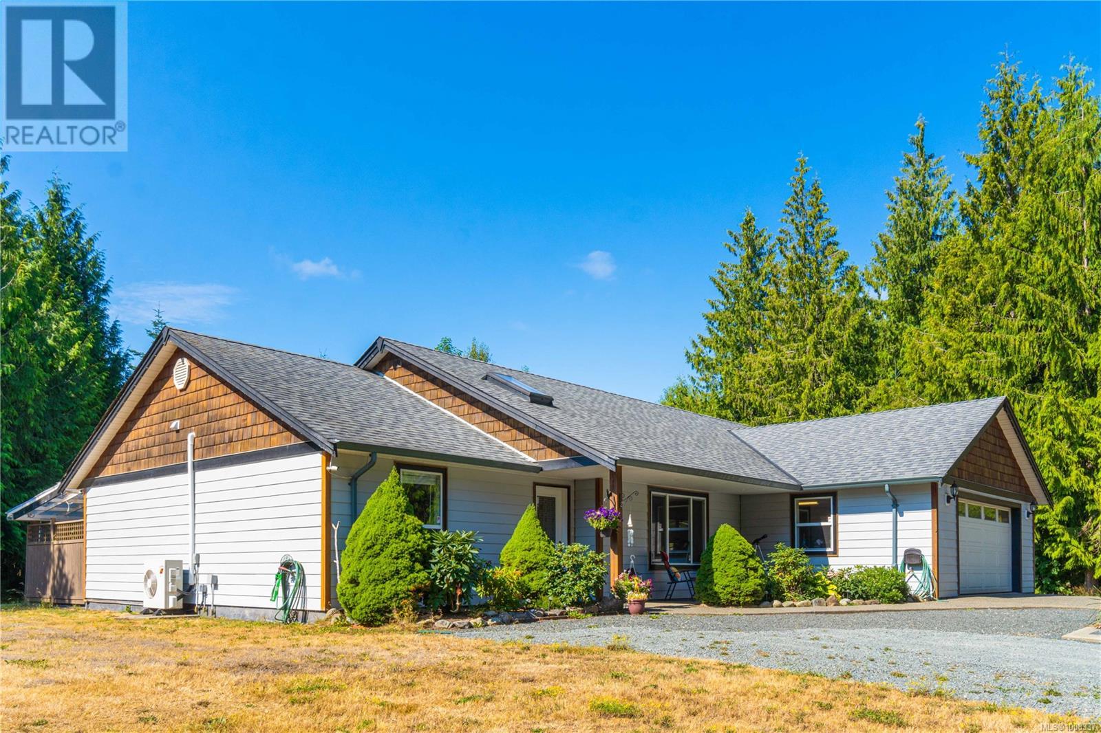 Photo 30 of 1780 Ashling Rd, Qualicum Beach BC