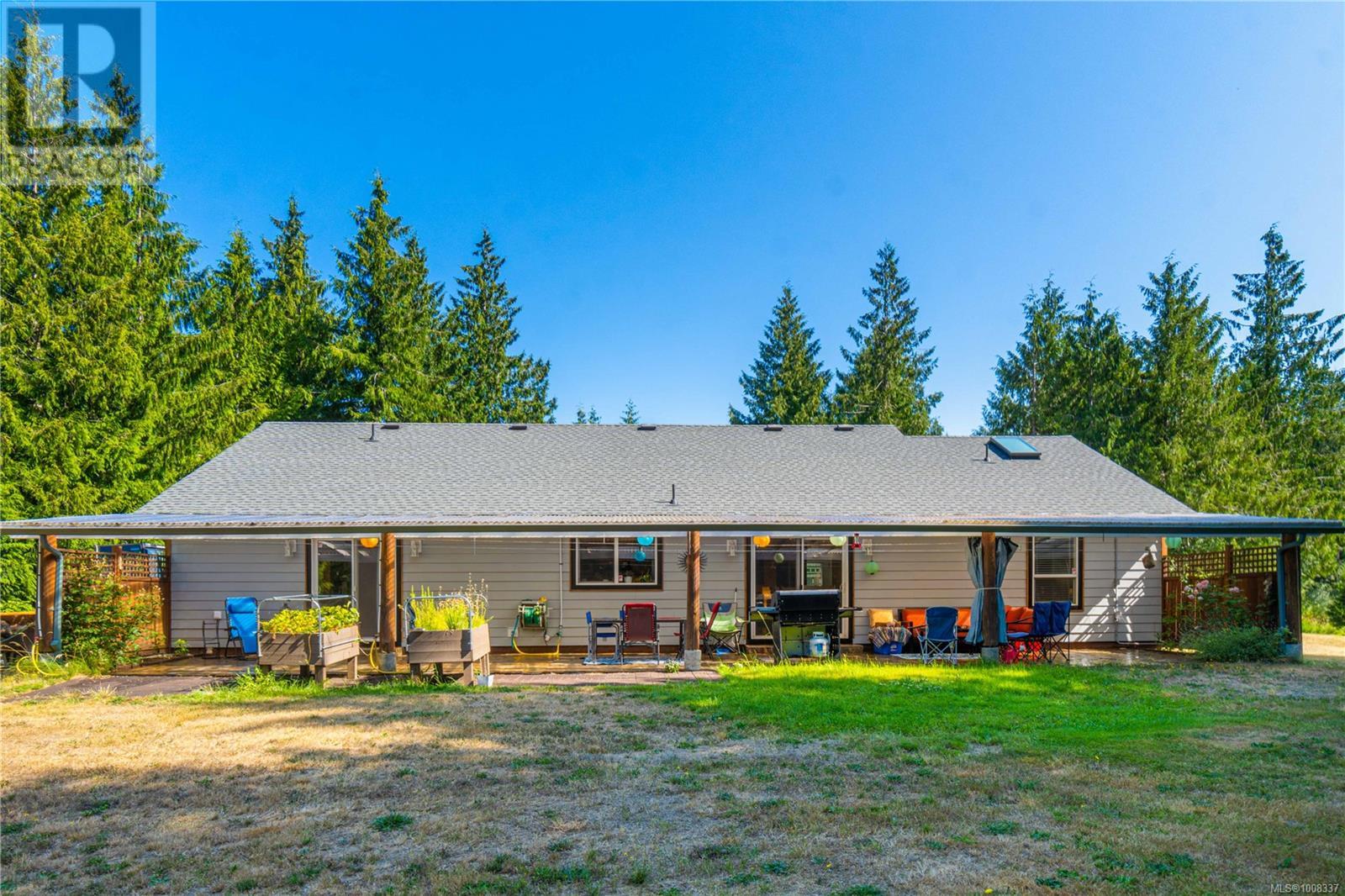 Photo 18 of 1780 Ashling Rd, Qualicum Beach BC