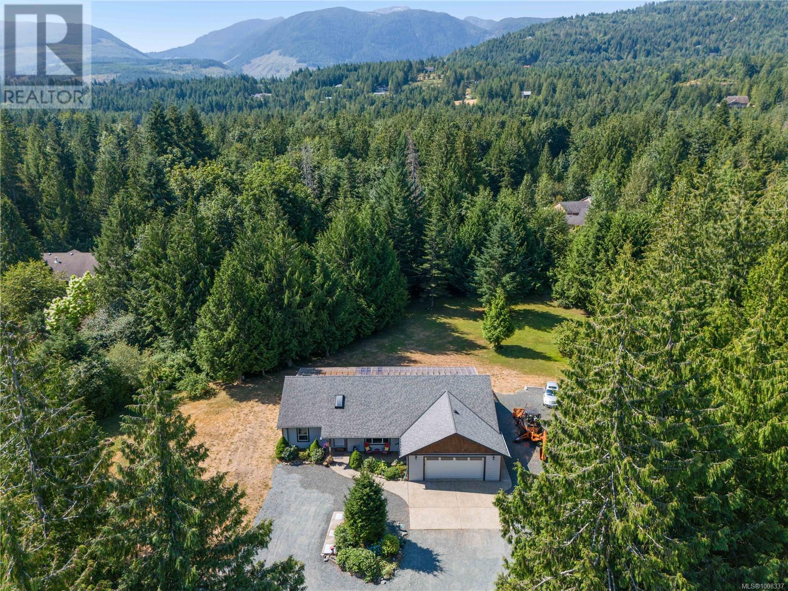 Photo 44 of 1780 Ashling Rd, Qualicum Beach BC
