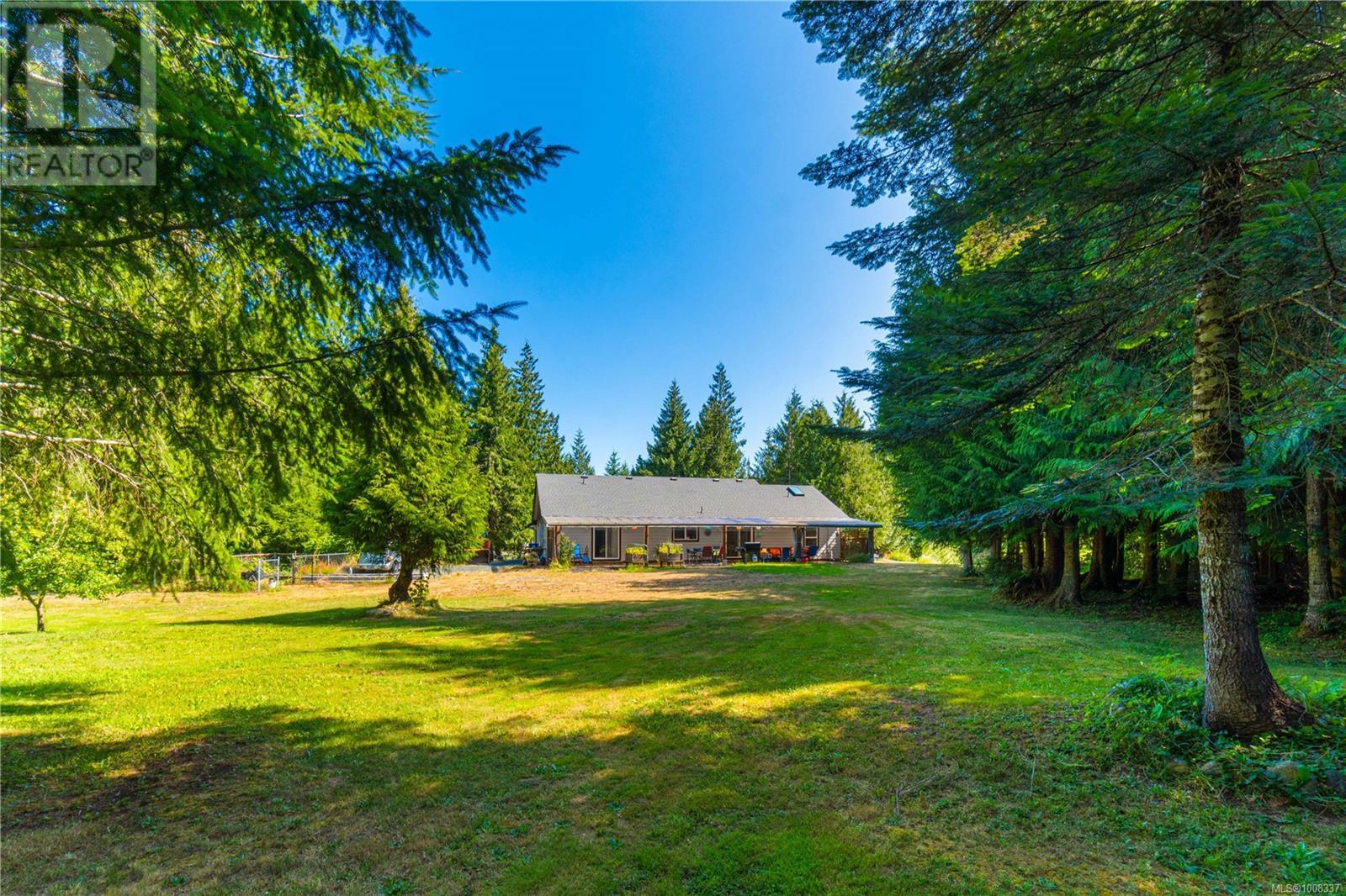 Photo 21 of 1780 Ashling Rd, Qualicum Beach BC