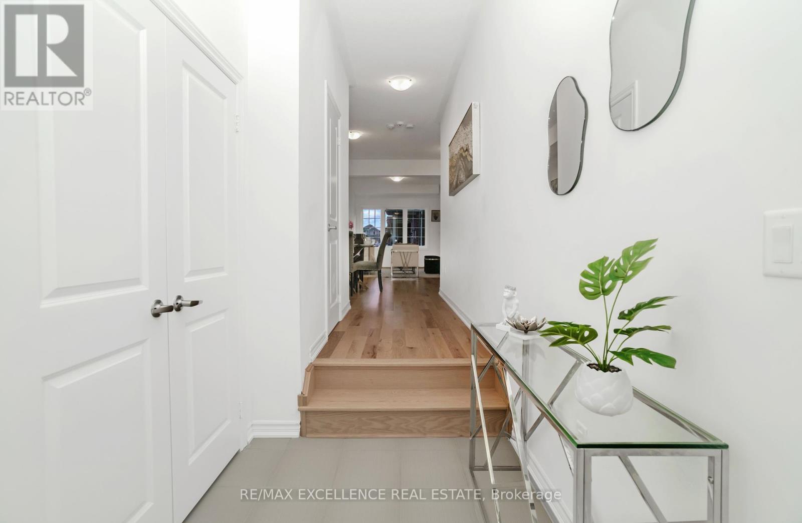 Photo 4 of 439 Vandusen Avenue, Southgate ON
