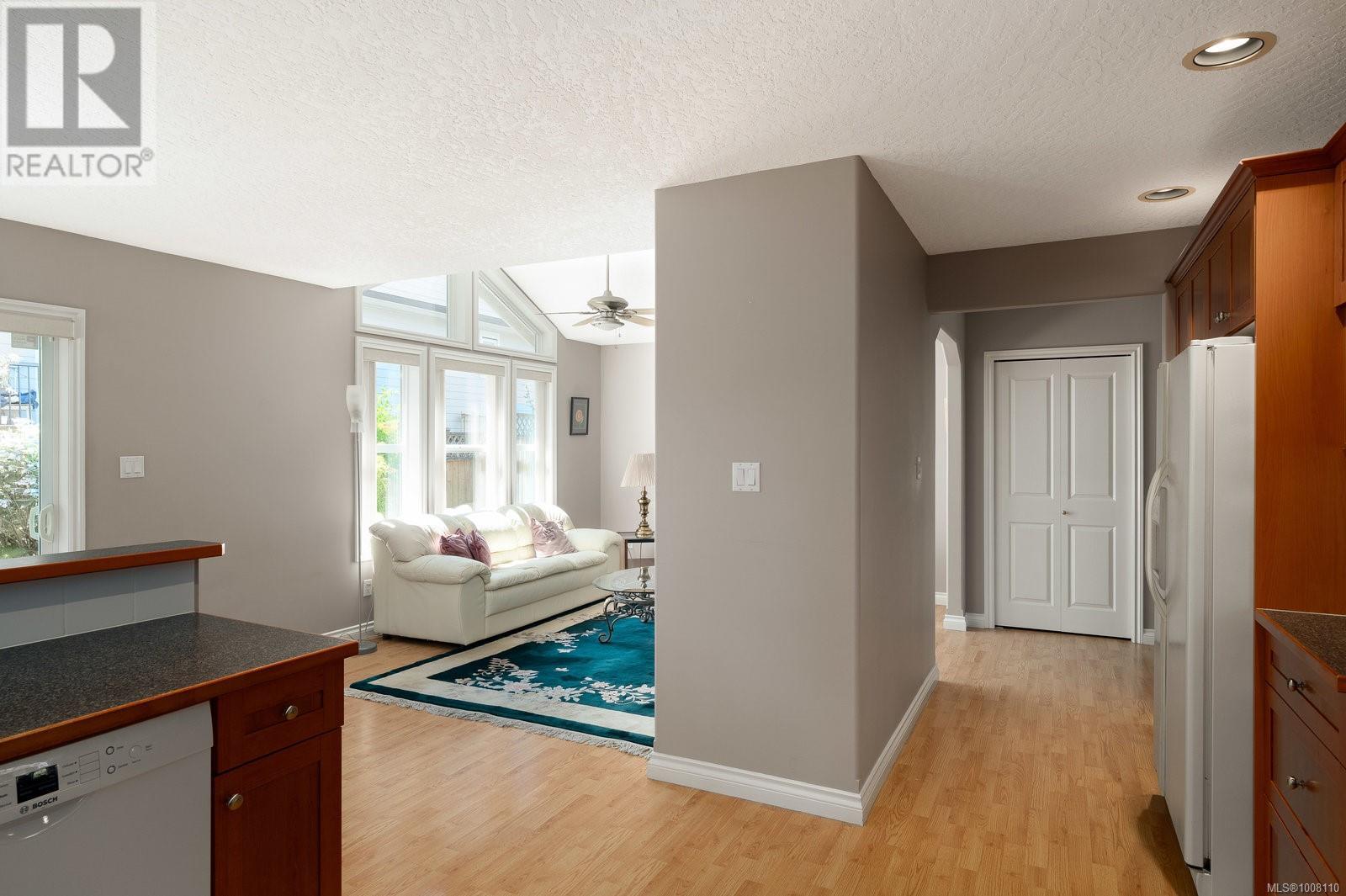 #3 707 GREENLEA DR - Image 14