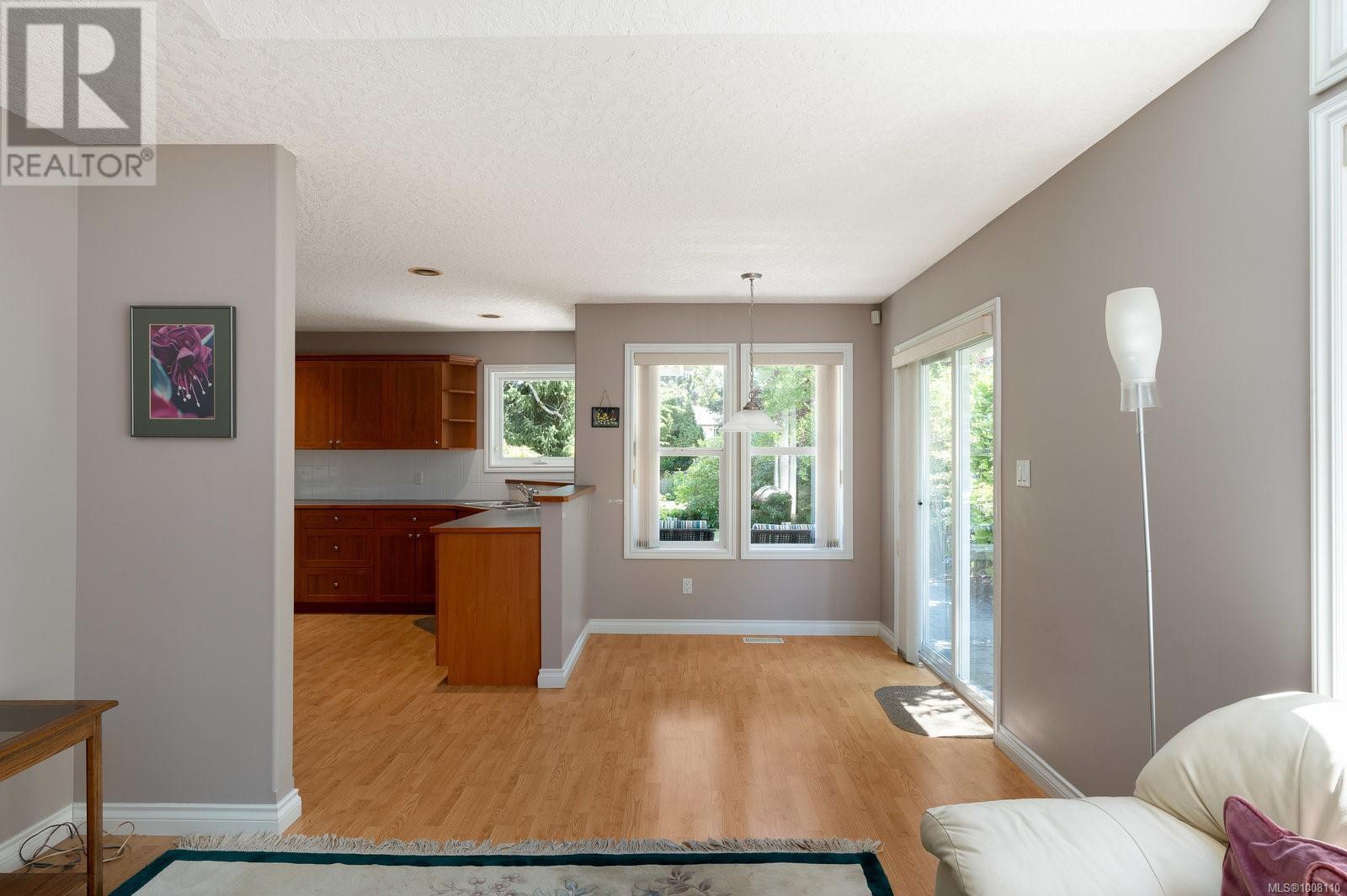 #3 707 GREENLEA DR - Image 9