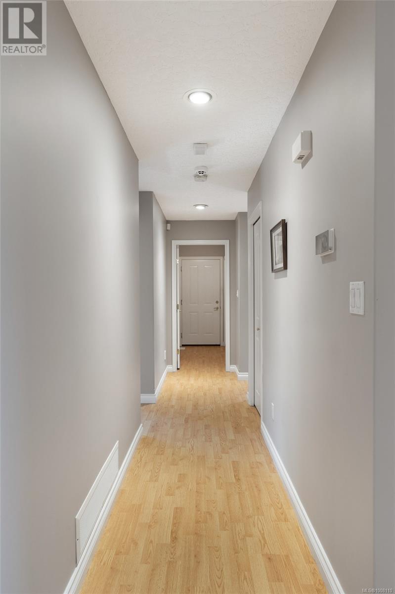 #3 707 GREENLEA DR - Image 24