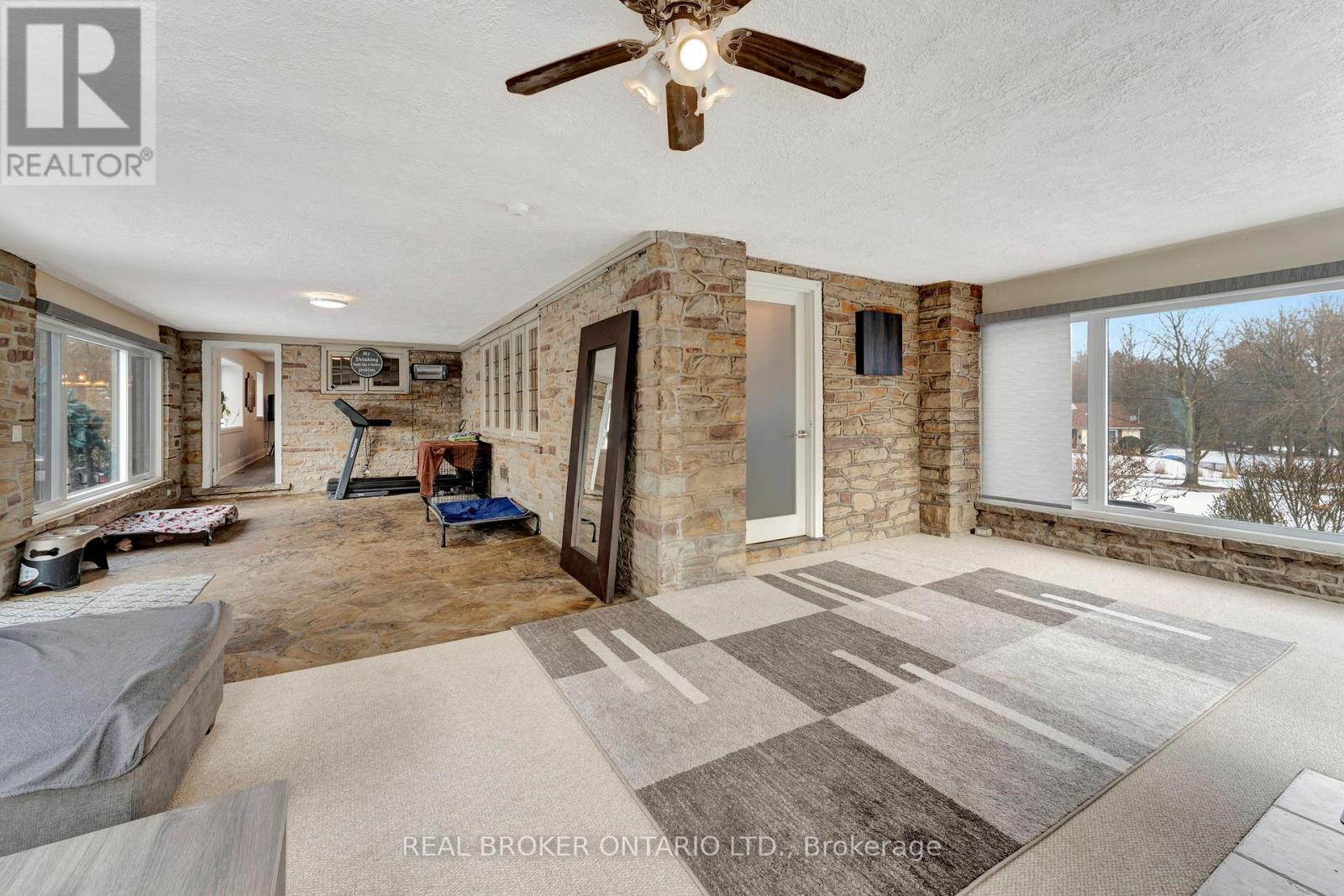 Photo 4 of 26 Evergreen Hill Road, Norfolk ON
