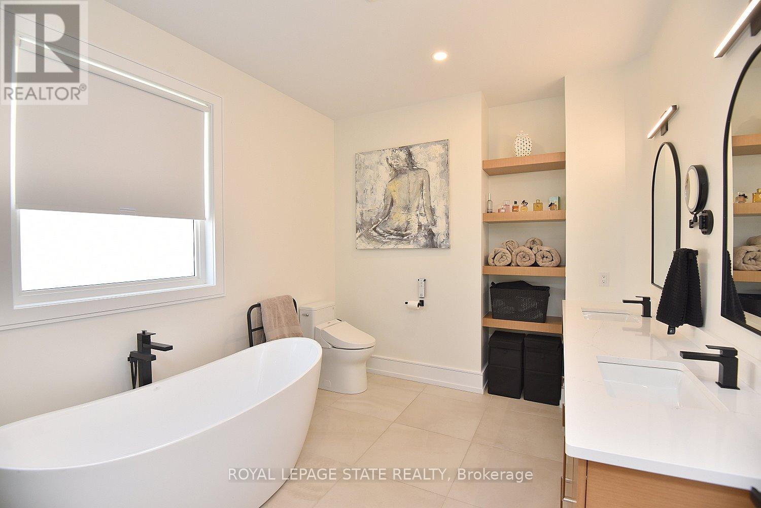 Photo 23 of 3642 Vosburgh Place, Lincoln ON