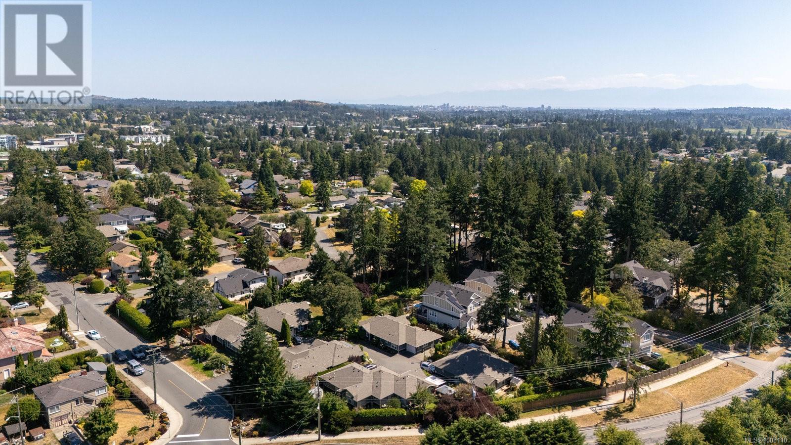 #3 707 GREENLEA DR - Image 28