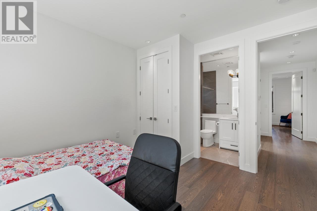Photo 24 of 3412 W 43rd Avenue, Vancouver BC