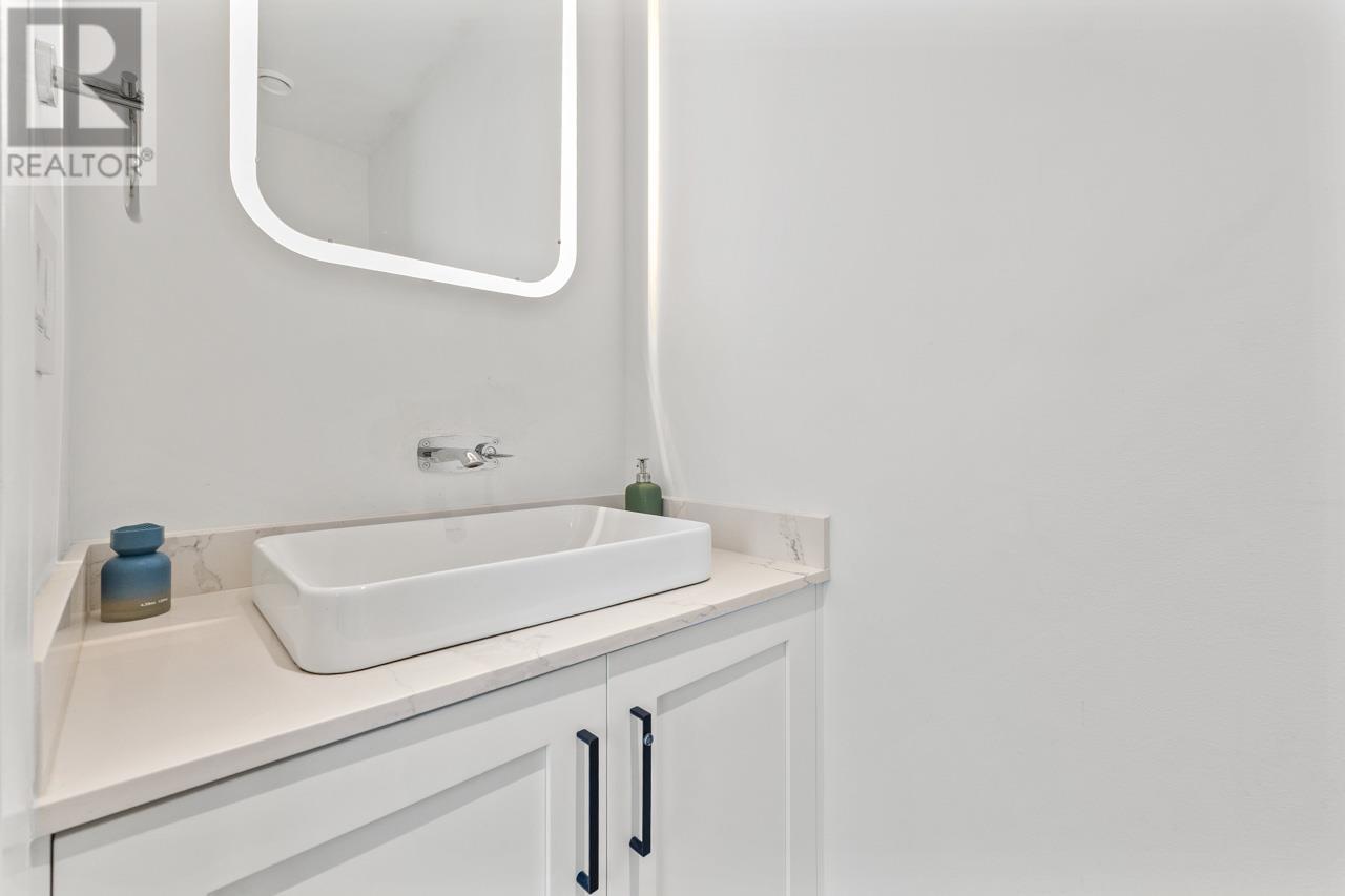 Photo 8 of 3412 W 43rd Avenue, Vancouver BC