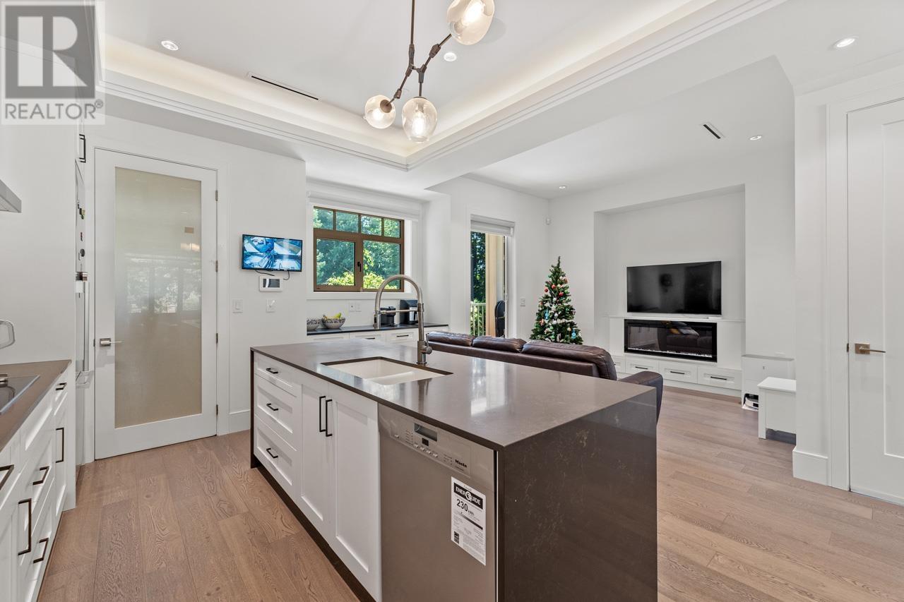 Photo 7 of 3412 W 43rd Avenue, Vancouver BC