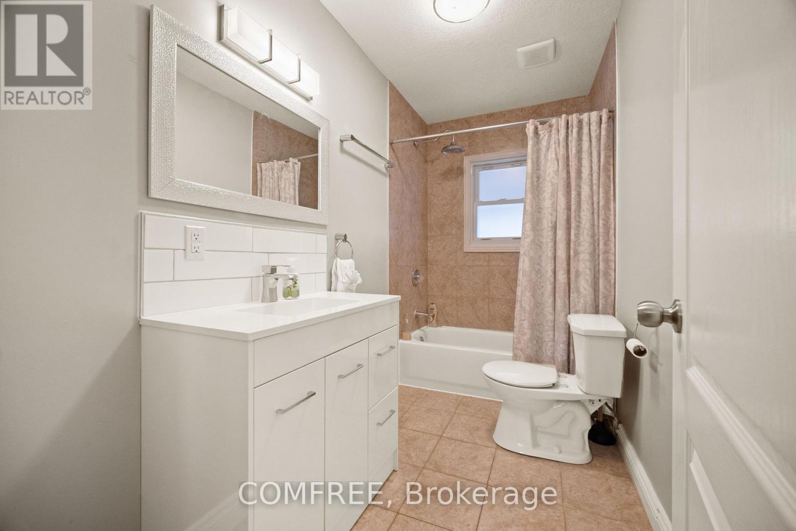 190 RATHOWEN STREET - 6