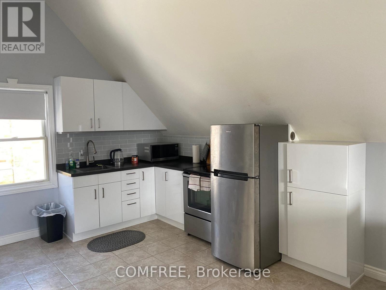 Photo 16 of 190 Rathowen Street, London North ON