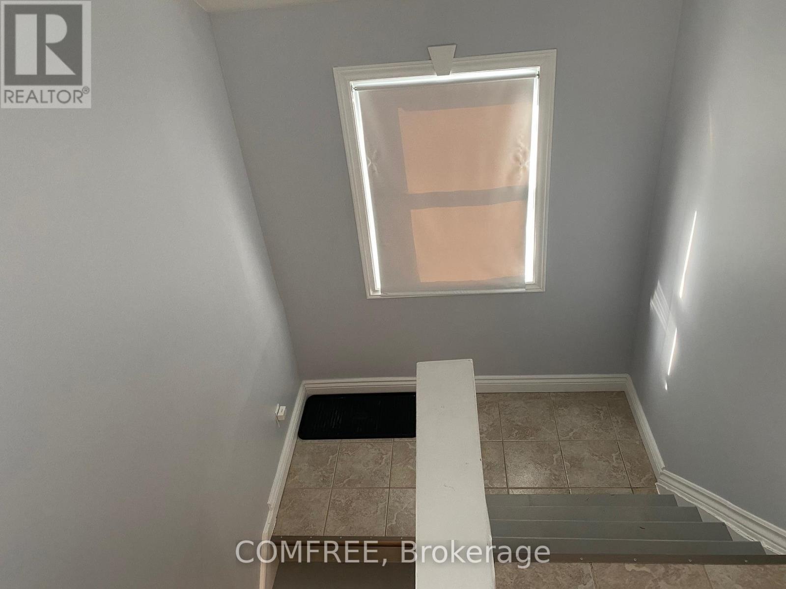 190 RATHOWEN STREET - 22