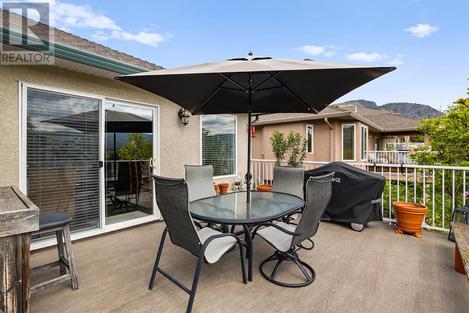 Photo 3 of 1619 Wilmot Court, Kelowna BC