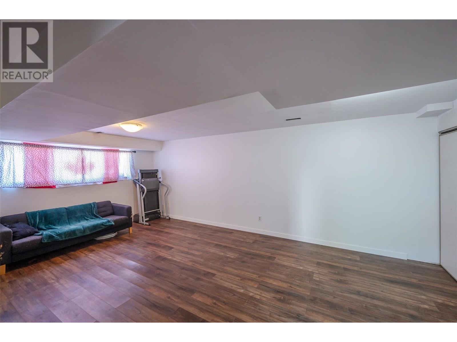546 Balsam Avenue, Penticton