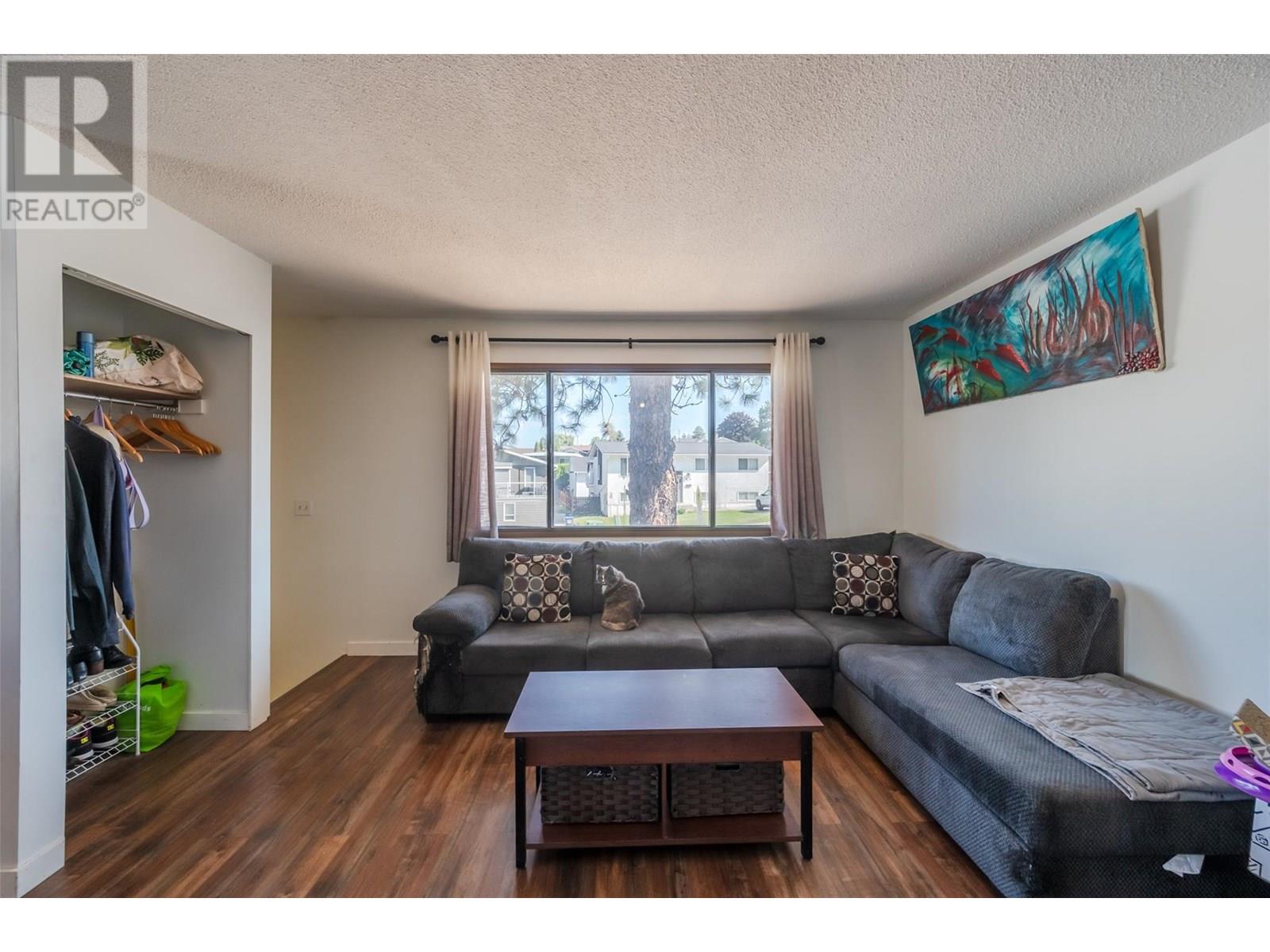 546 Balsam Avenue, Penticton