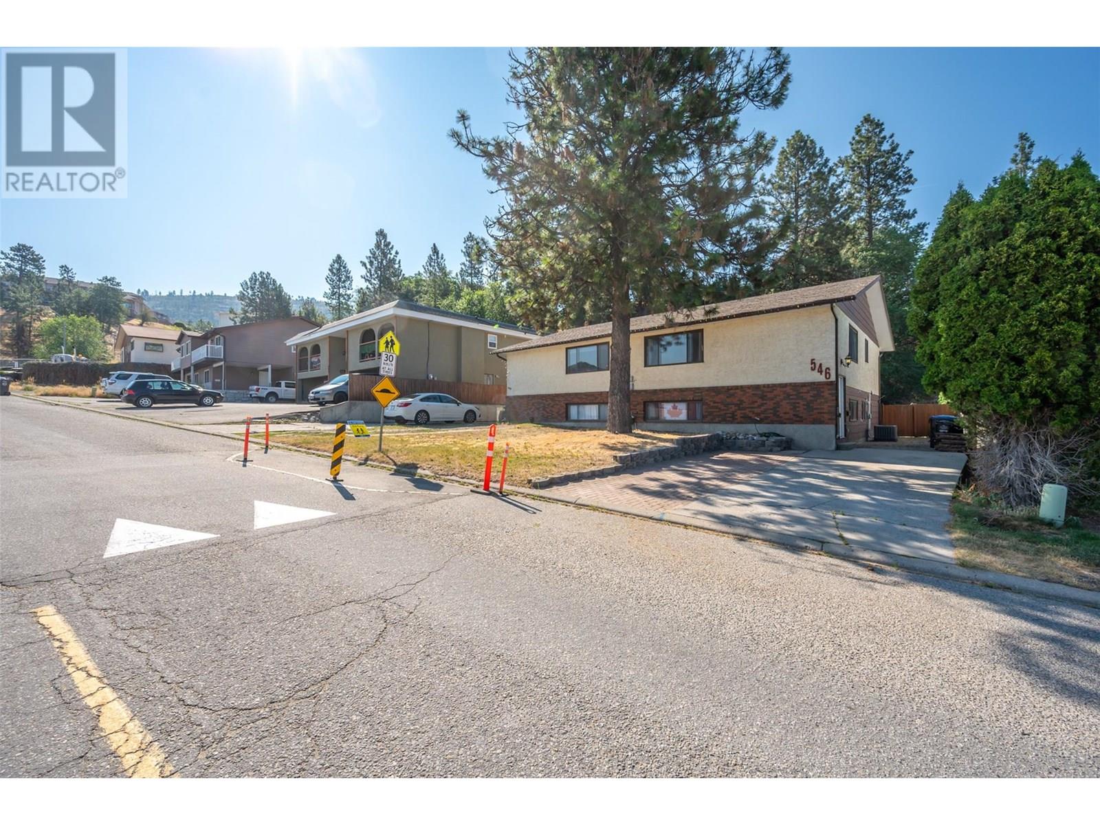 546 Balsam Avenue, Penticton