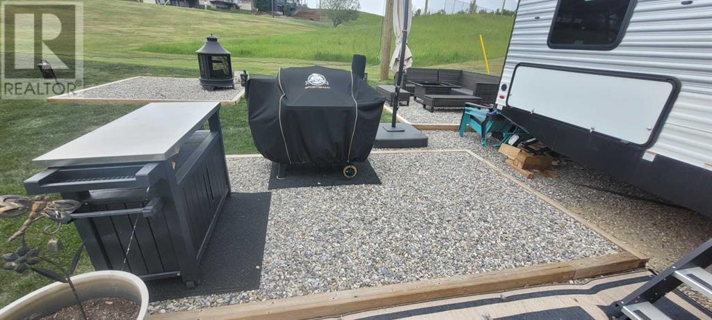 Photo 6 of 6092 25054 South Pine Lake Road, Rural Red Deer County AB
