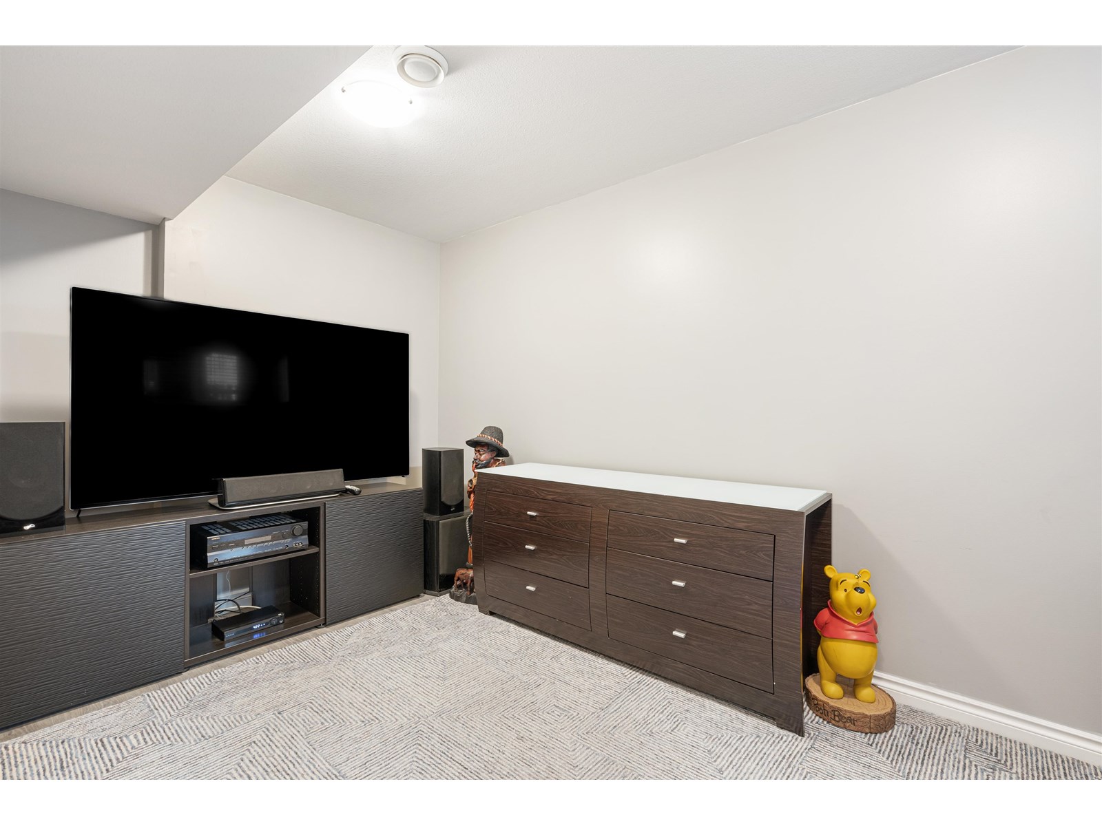 Photo 16 of 129 18777 68 A Avenue, Surrey BC