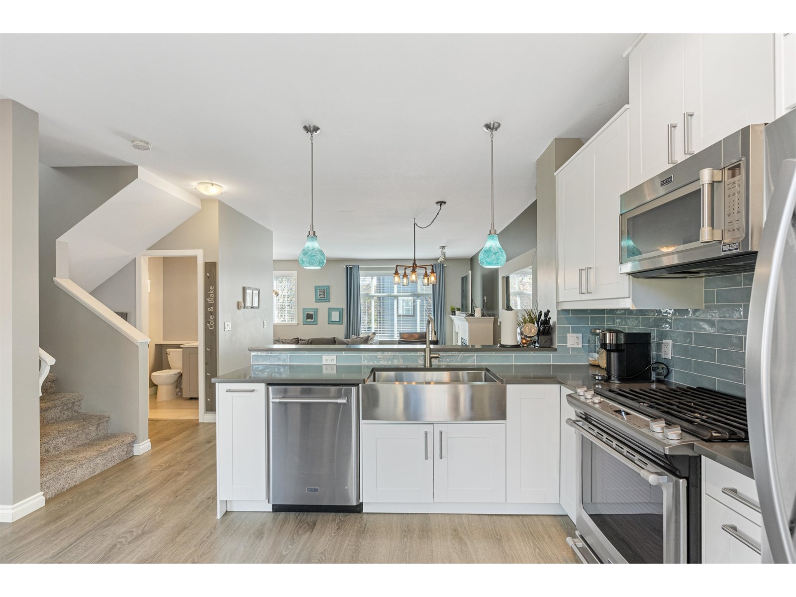 Photo 3 of 129 18777 68 A Avenue, Surrey BC