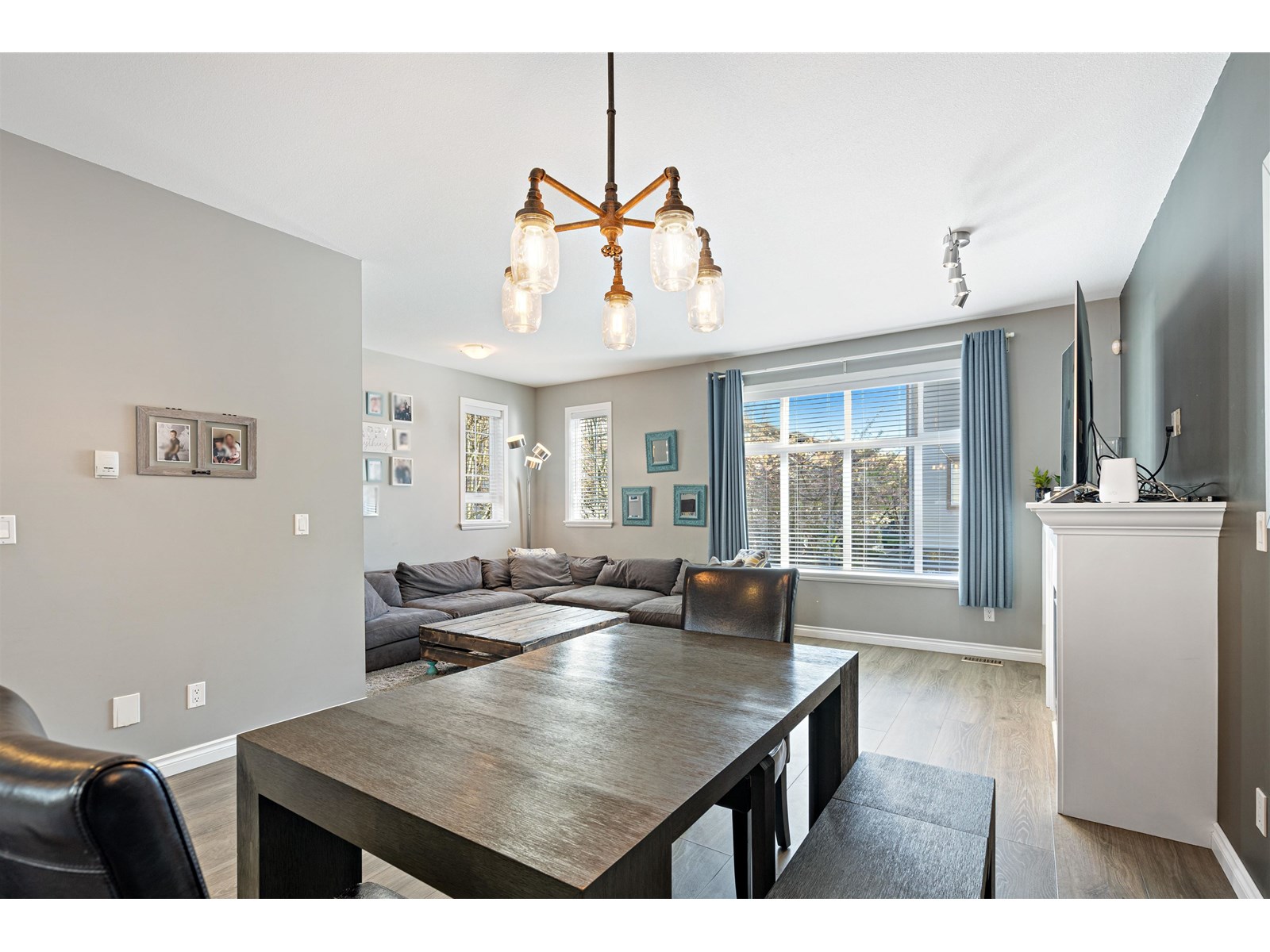 Photo 11 of 129 18777 68 A Avenue, Surrey BC