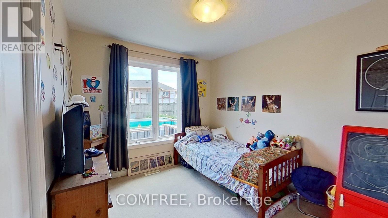 Photo 19 of 4012 Edward Street, Petrolia ON
