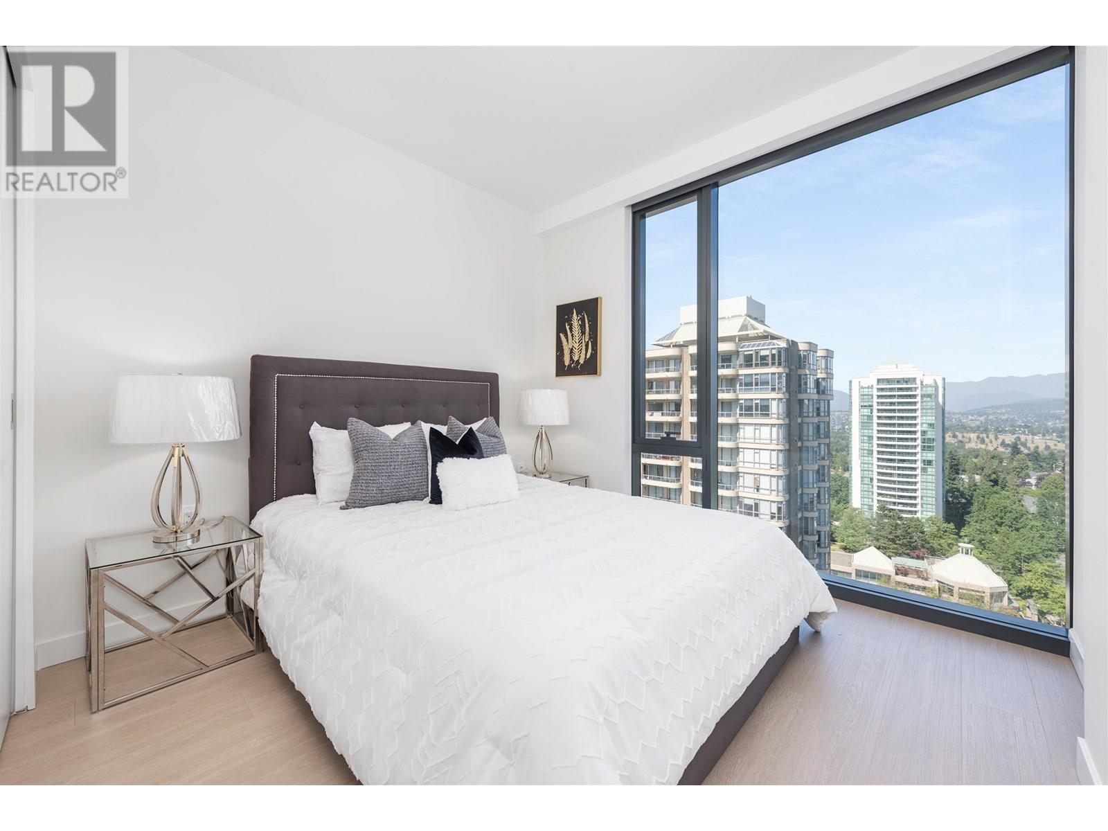Photo 12 of 1409 5987 Wilson Avenue, Burnaby BC