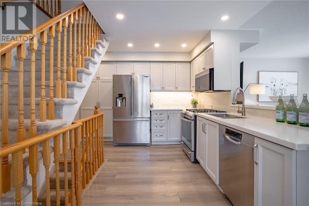 Photo 5 of 1050 Grand Boulevard Unit 11, Oakville ON