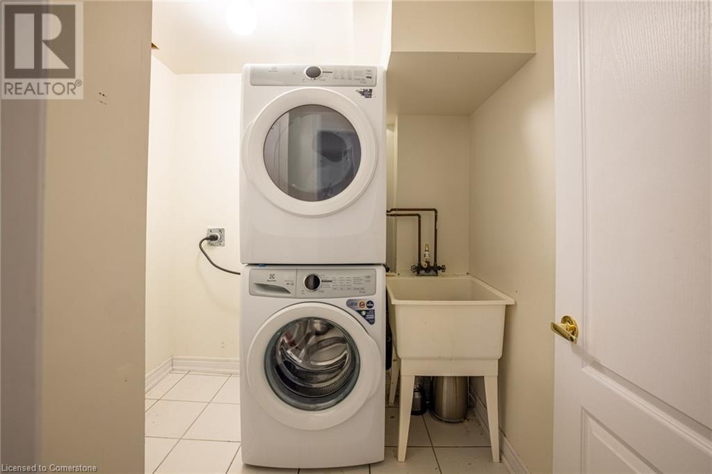 Photo 30 of 1050 Grand Boulevard Unit 11, Oakville ON