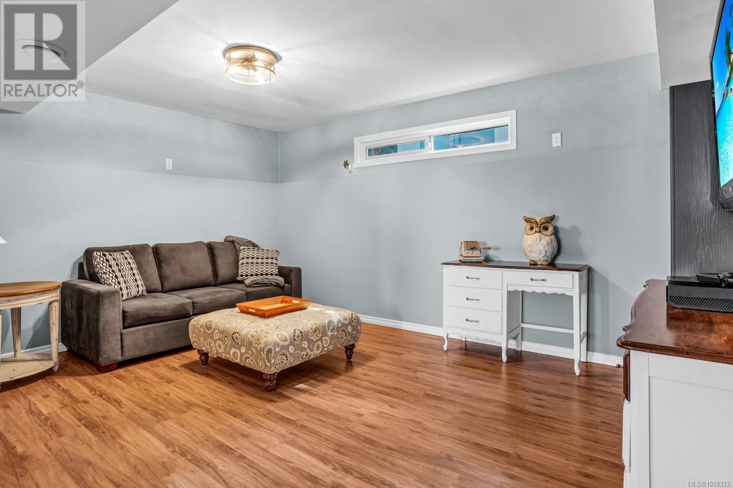 1208 Cloke Rd, Ladysmith
