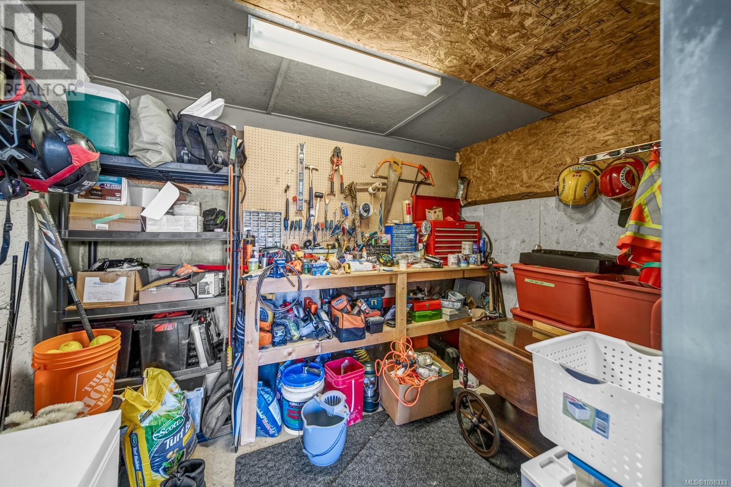 1208 Cloke Rd, Ladysmith