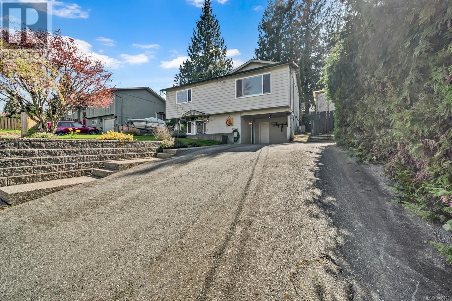1208 Cloke Rd, Ladysmith