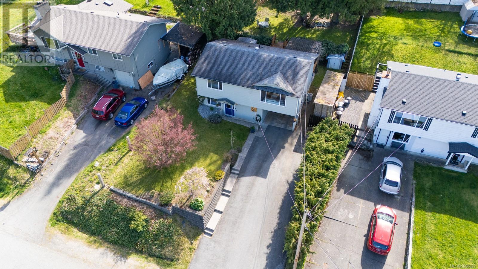1208 Cloke Rd, Ladysmith