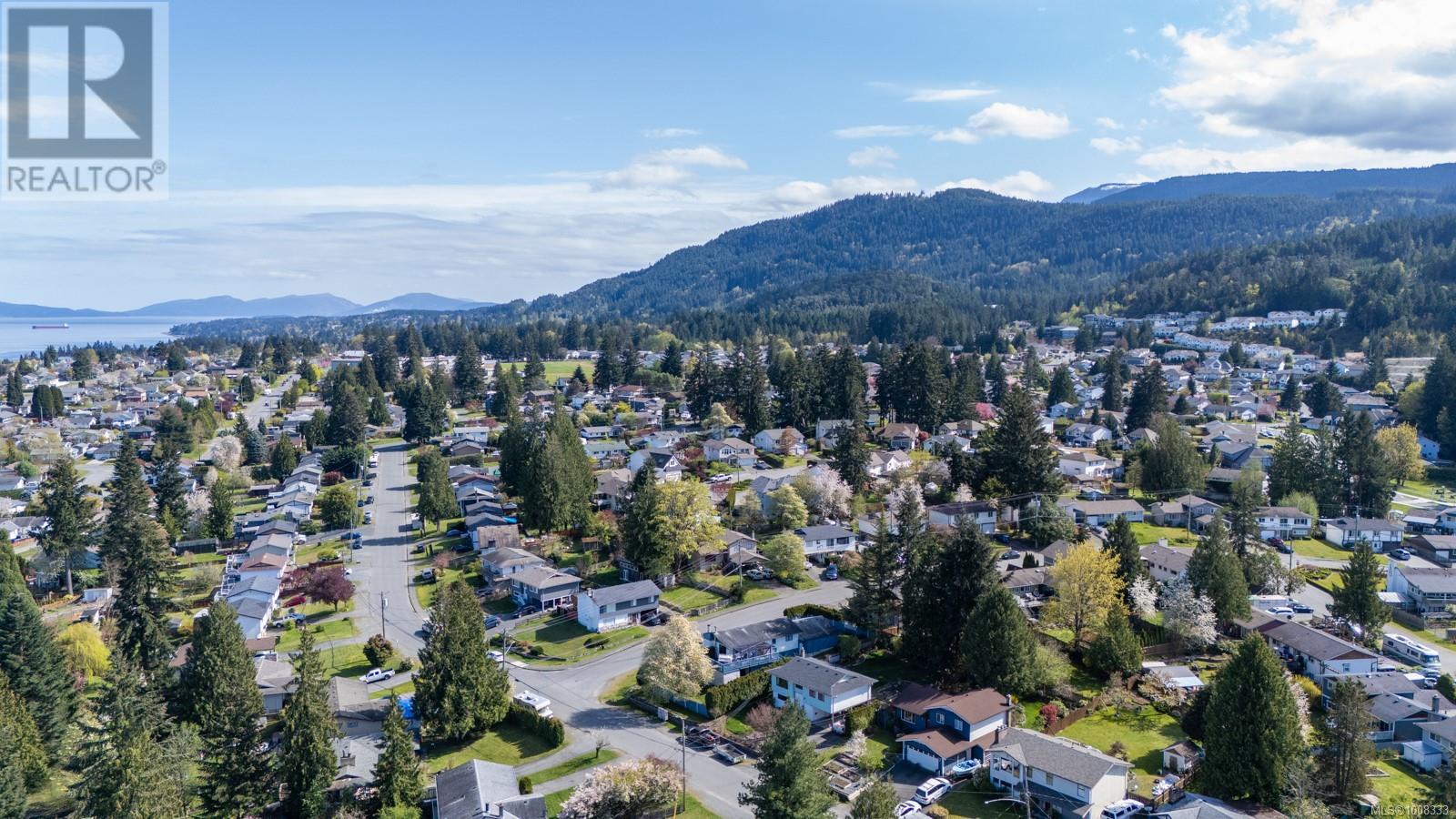 1208 Cloke Rd, Ladysmith