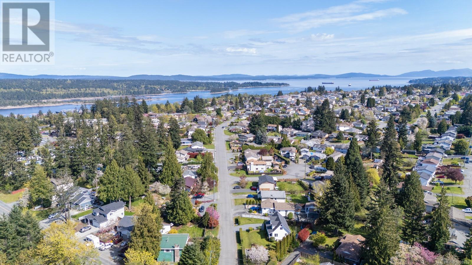 1208 Cloke Rd, Ladysmith