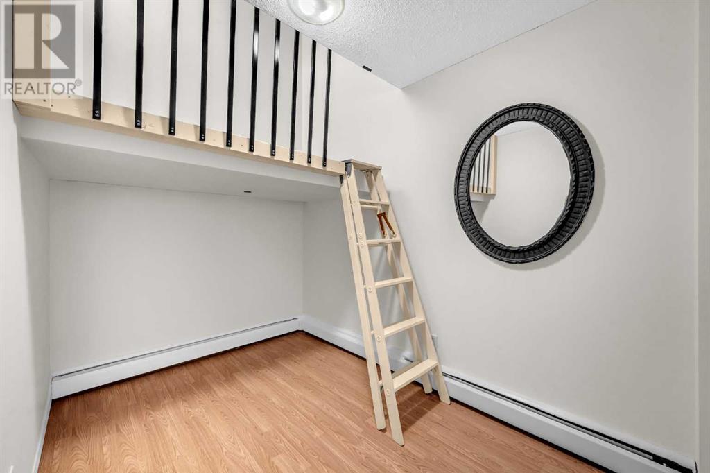 Photo 17 of 21 3809 45 Street Sw, Calgary AB