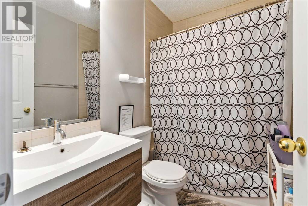 Single Family House Bungalow for Sale in  Whitman Place NE Whitehorn Calgary 