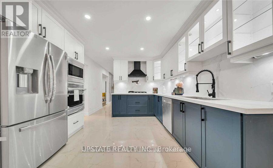 Photo 19 of 70 Pleasant Valley Place, Brampton ON