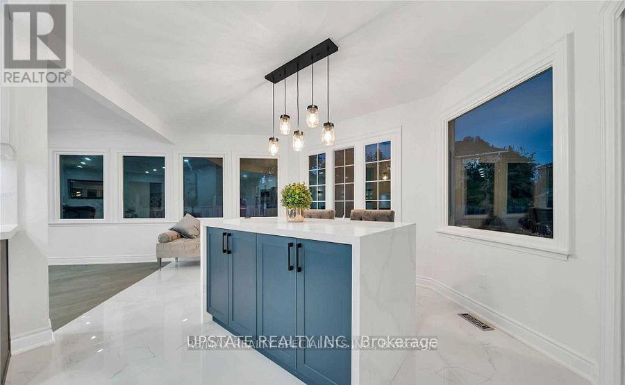 Photo 21 of 70 Pleasant Valley Place, Brampton ON