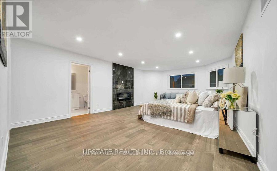 Photo 25 of 70 Pleasant Valley Place, Brampton ON