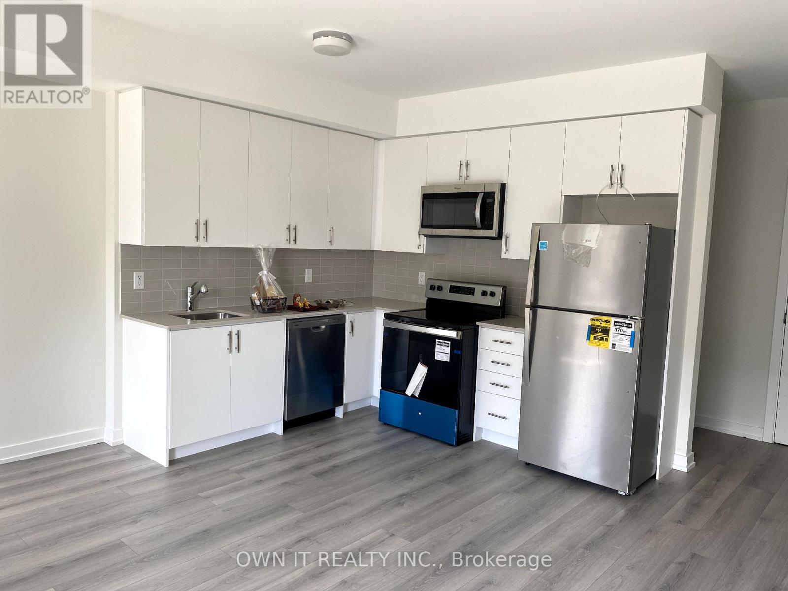Photo 4 of 8 3538 Colonial Drive, Mississauga ON