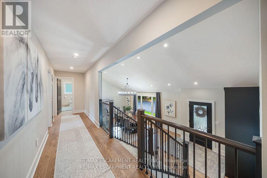Photo 25 of 2038 15th Side Road, Milton ON