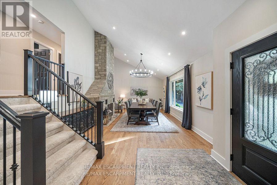 Photo 15 of 2038 15th Side Road, Milton ON