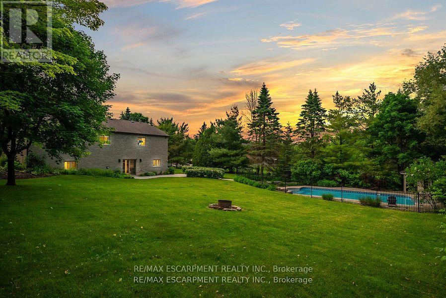 Photo 24 of 2038 15th Side Road, Milton ON