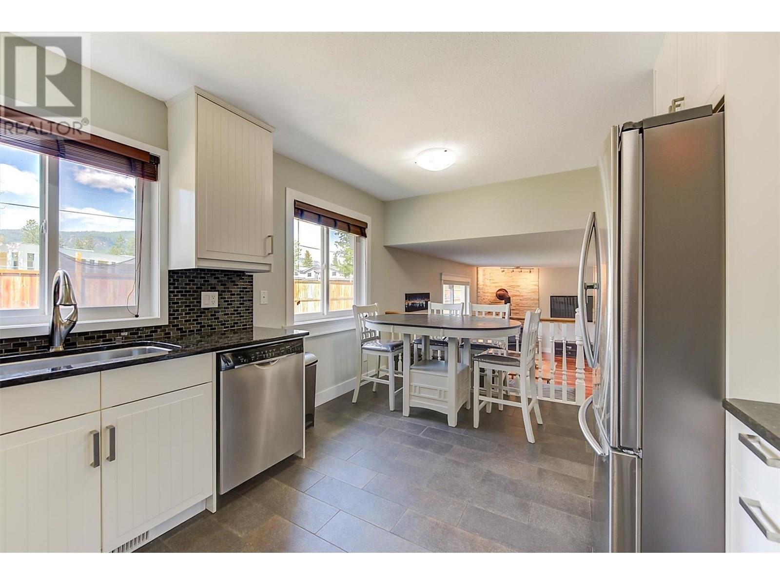  3236 Stonegate Court, West Kelowna