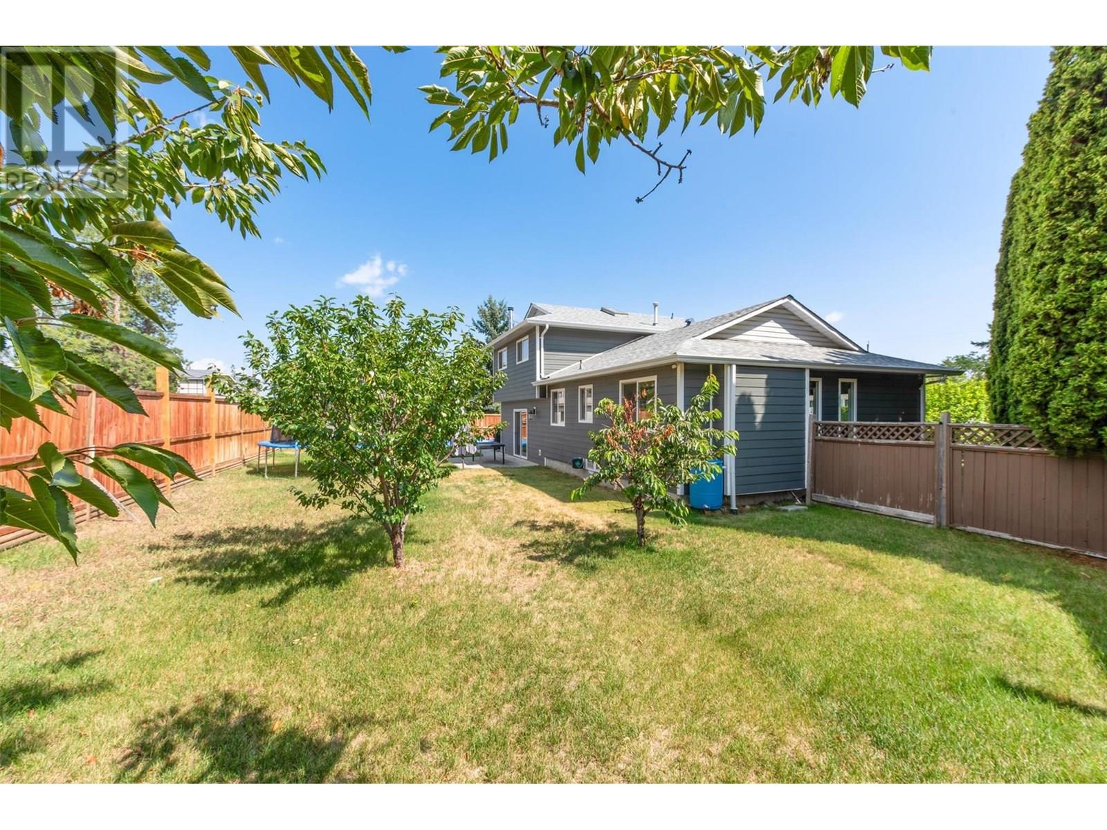  3236 Stonegate Court, West Kelowna