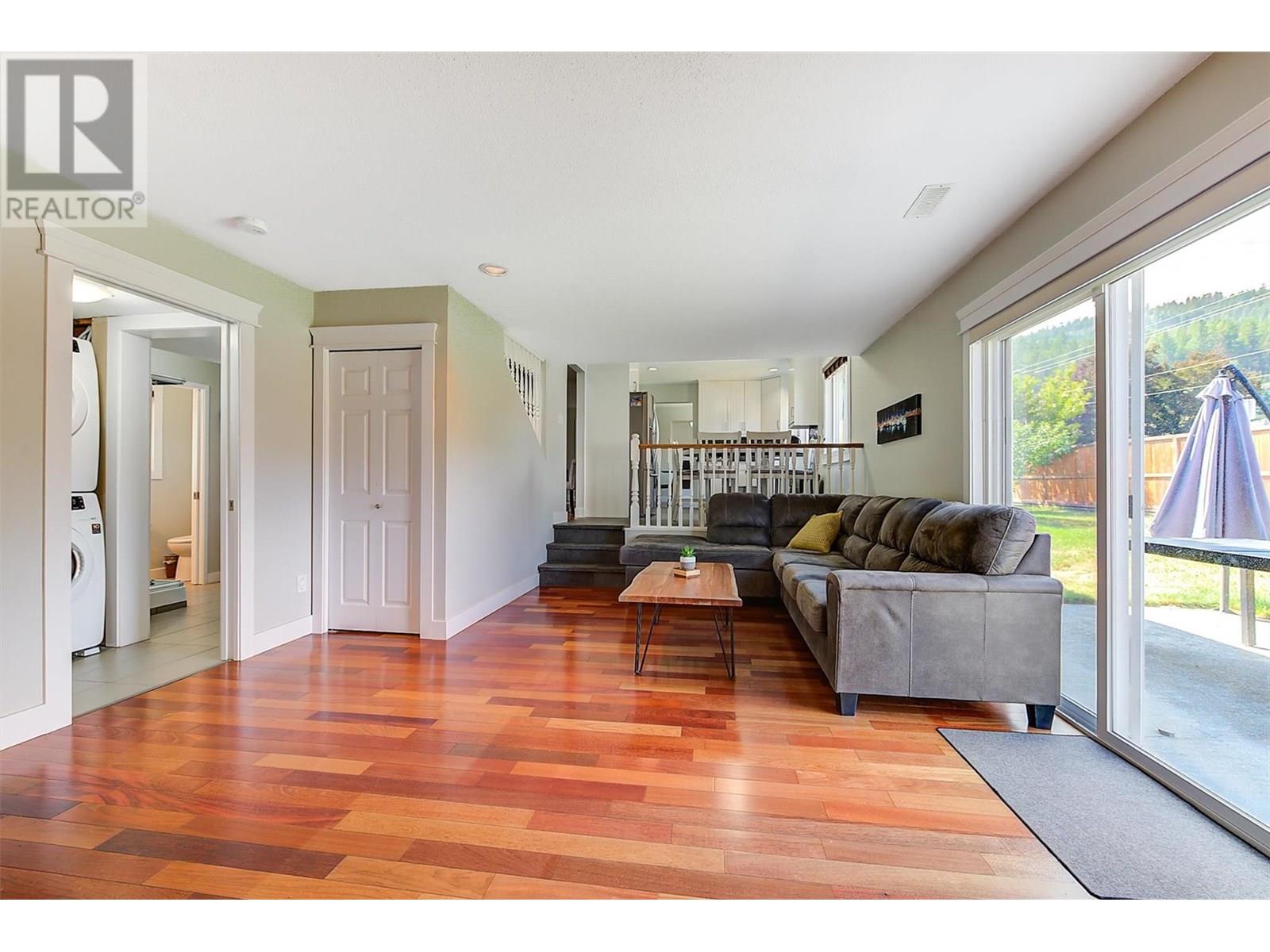  3236 Stonegate Court, West Kelowna