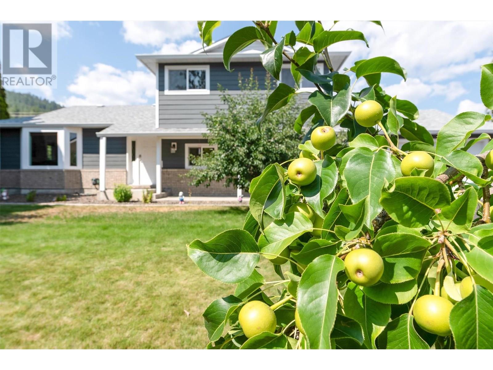  3236 Stonegate Court, West Kelowna