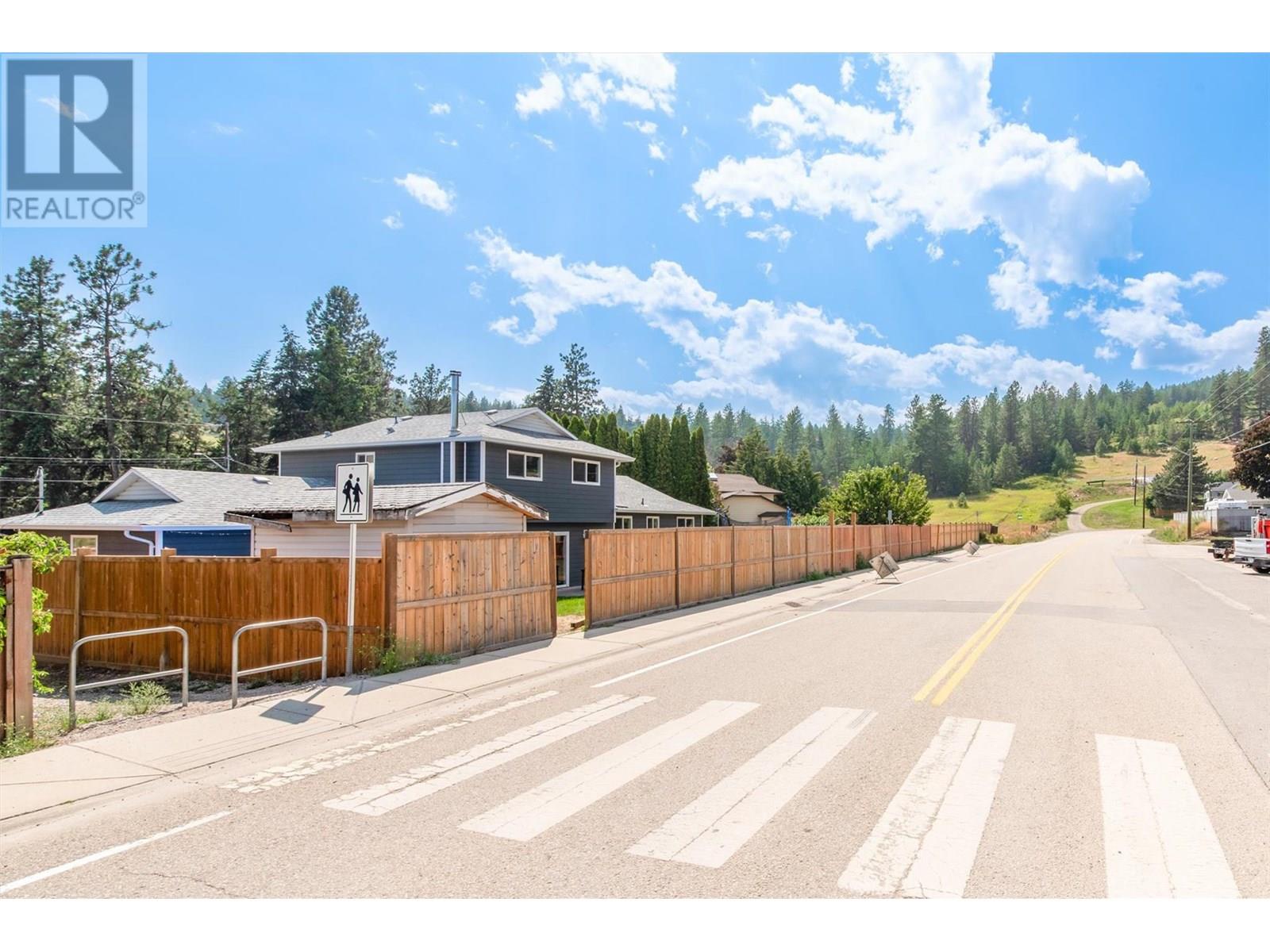  3236 Stonegate Court, West Kelowna