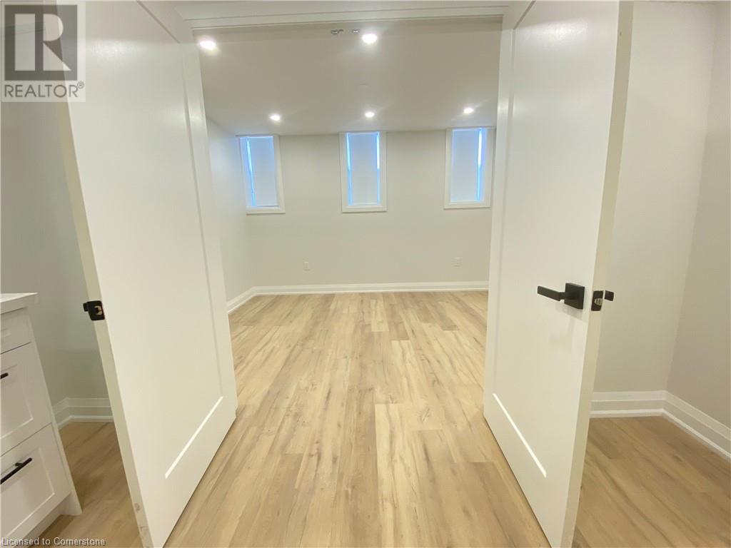 Photo 4 of 588 Barton Street E Unit 10, Hamilton ON